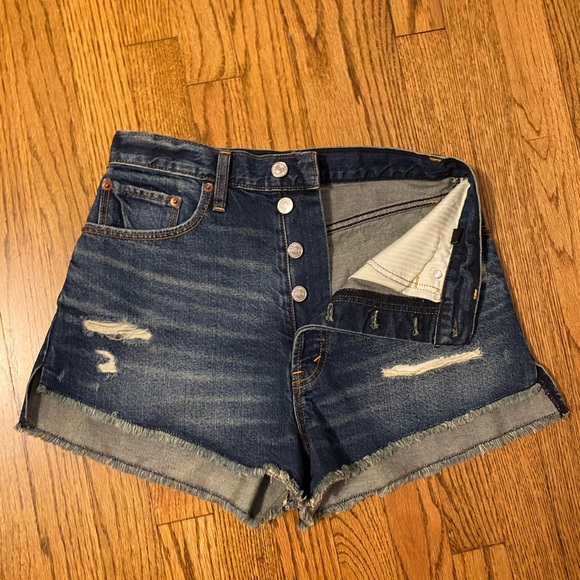 Abercrombie & Fitch high waisted shorts - Picture 2 of 10